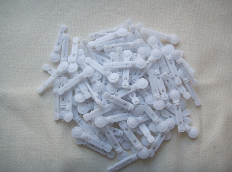 White Flat Disposable Sterile Blood Lancet