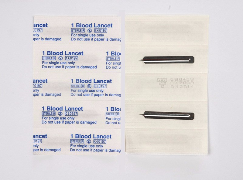 Surgical Sterile Stainless Steel Blood Lancet